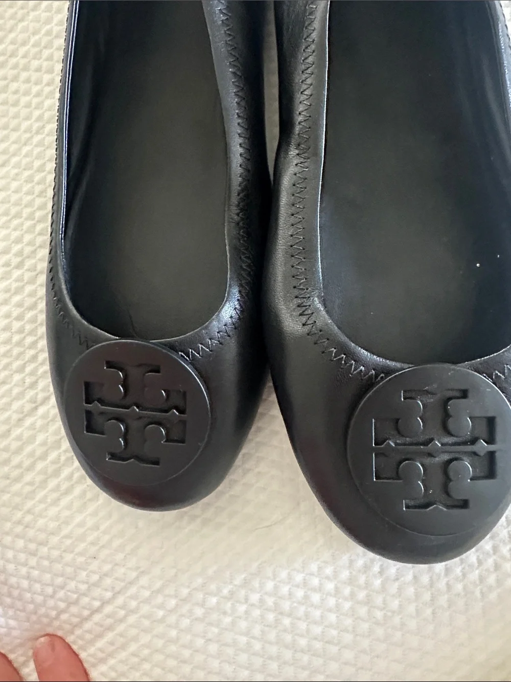Tory Burch Black Leather Logo Round-Toe Ballet Flats